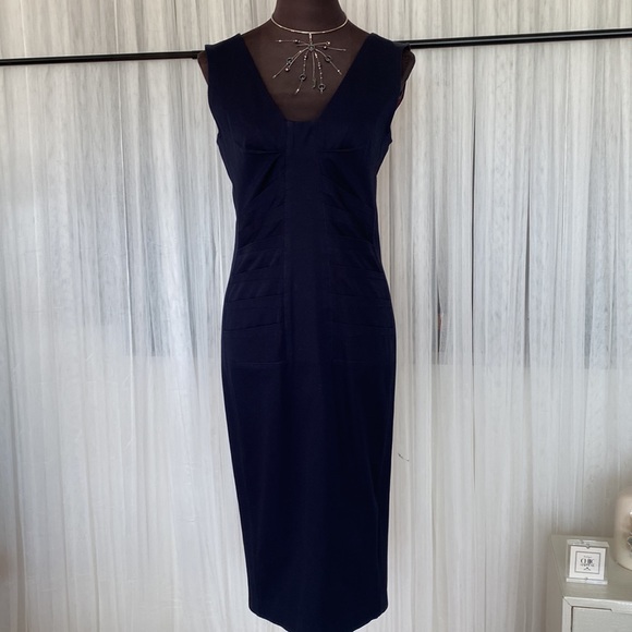 Tavan & Mitto sheath body contouring dark blue, sleeveless dress - Picture 16 of 17